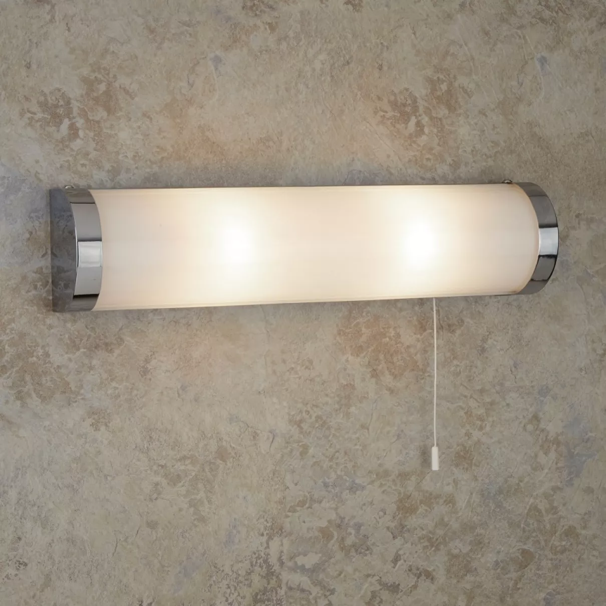 Poplar - IP44 fürdöszobai húzókapcsolós lámpa, 40cm - Searchlight-8293CC